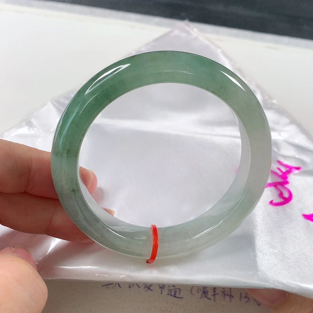 翡翠手镯未镶嵌①①⑤