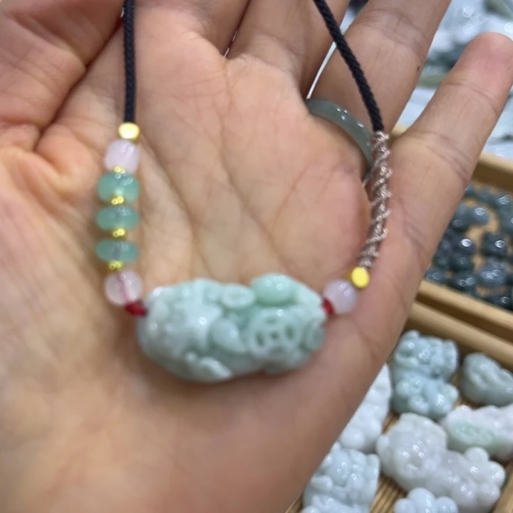 翡翠未镶嵌挂件翡翠