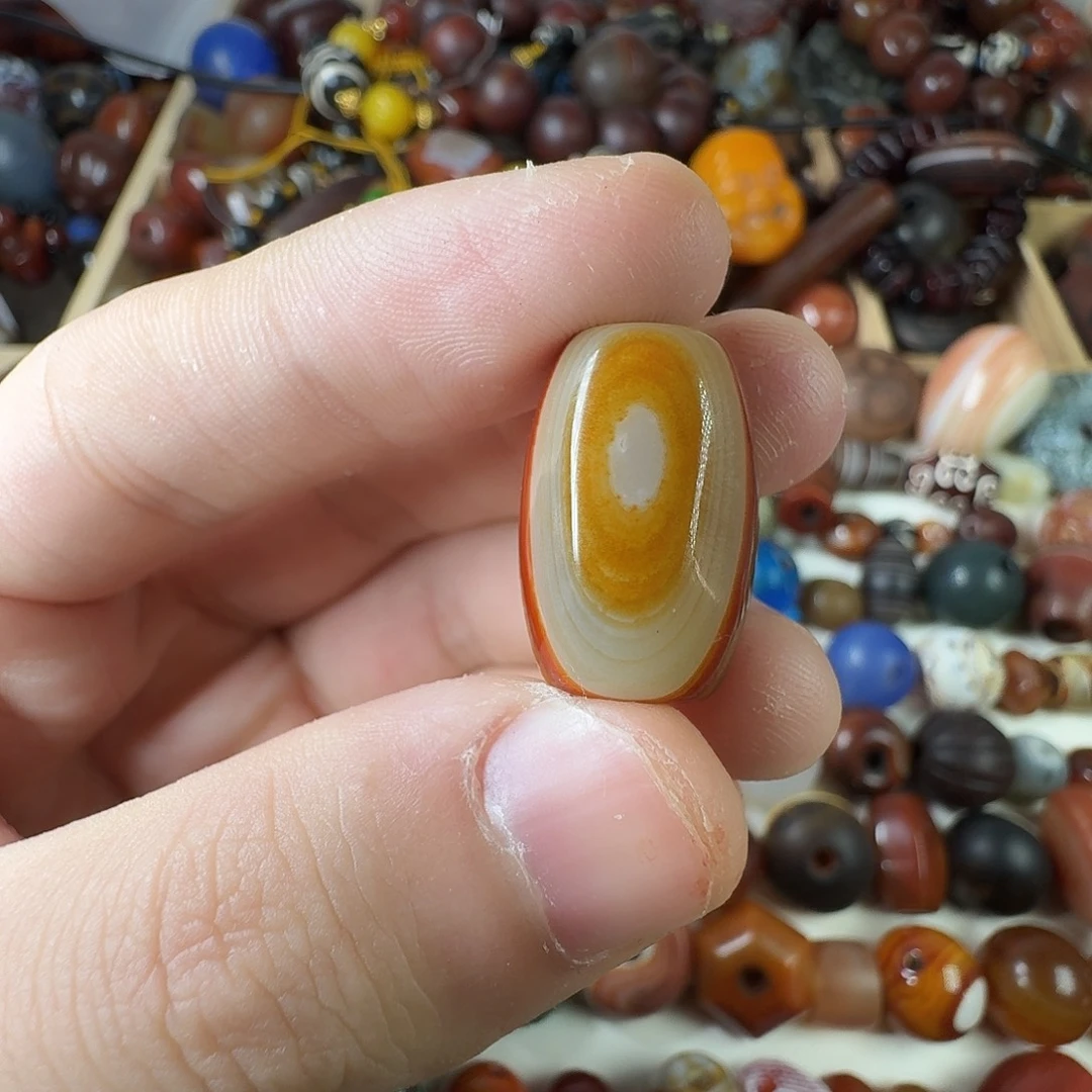 玛瑙/玉髓未镶嵌纯天然玛瑙珠子