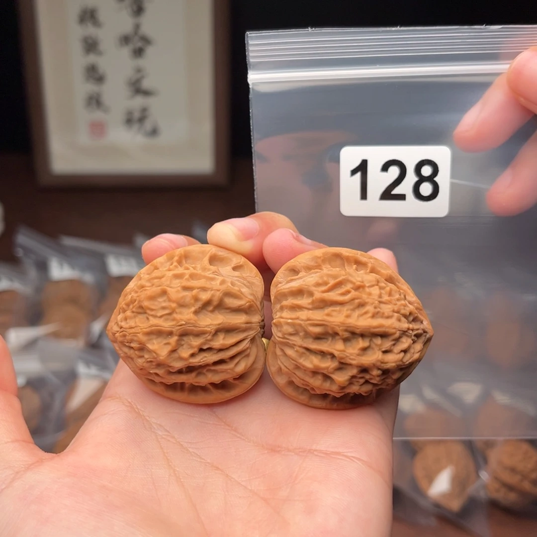 吊坠文玩核桃金牛39