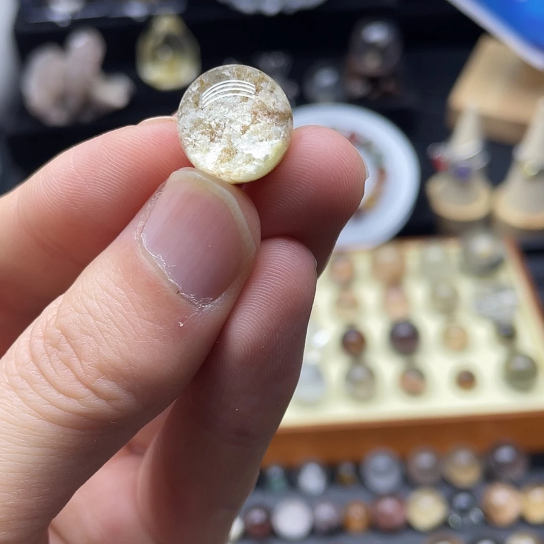 水晶颈饰未镶嵌粉白幽灵