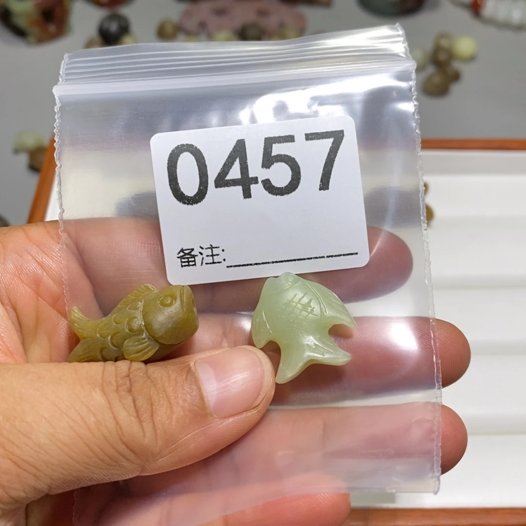 颈饰未镶嵌透闪石质玉圆***呛