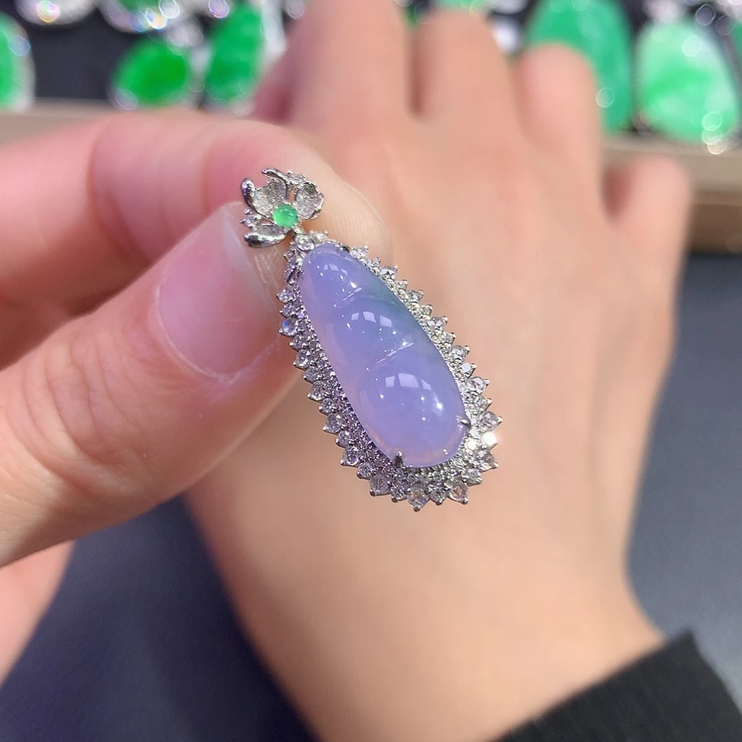 翡翠吊坠(赠链)18K金镶嵌