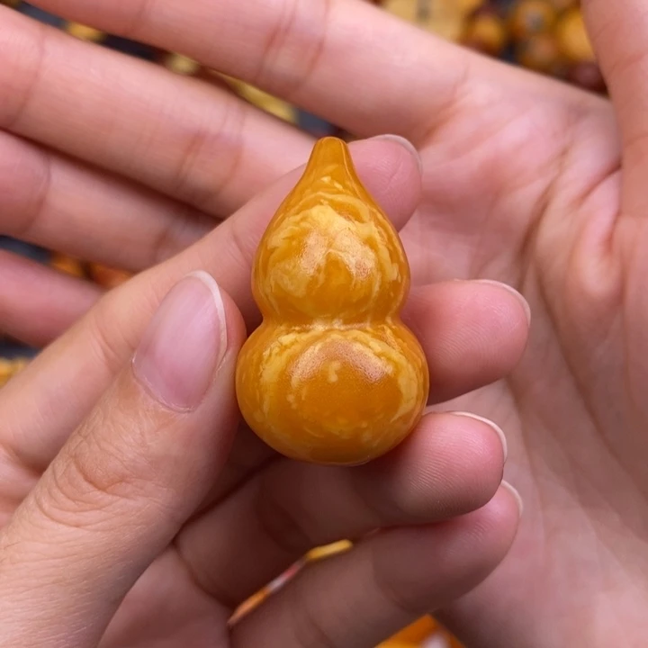 琥珀未镶嵌裸石蜜蜡M