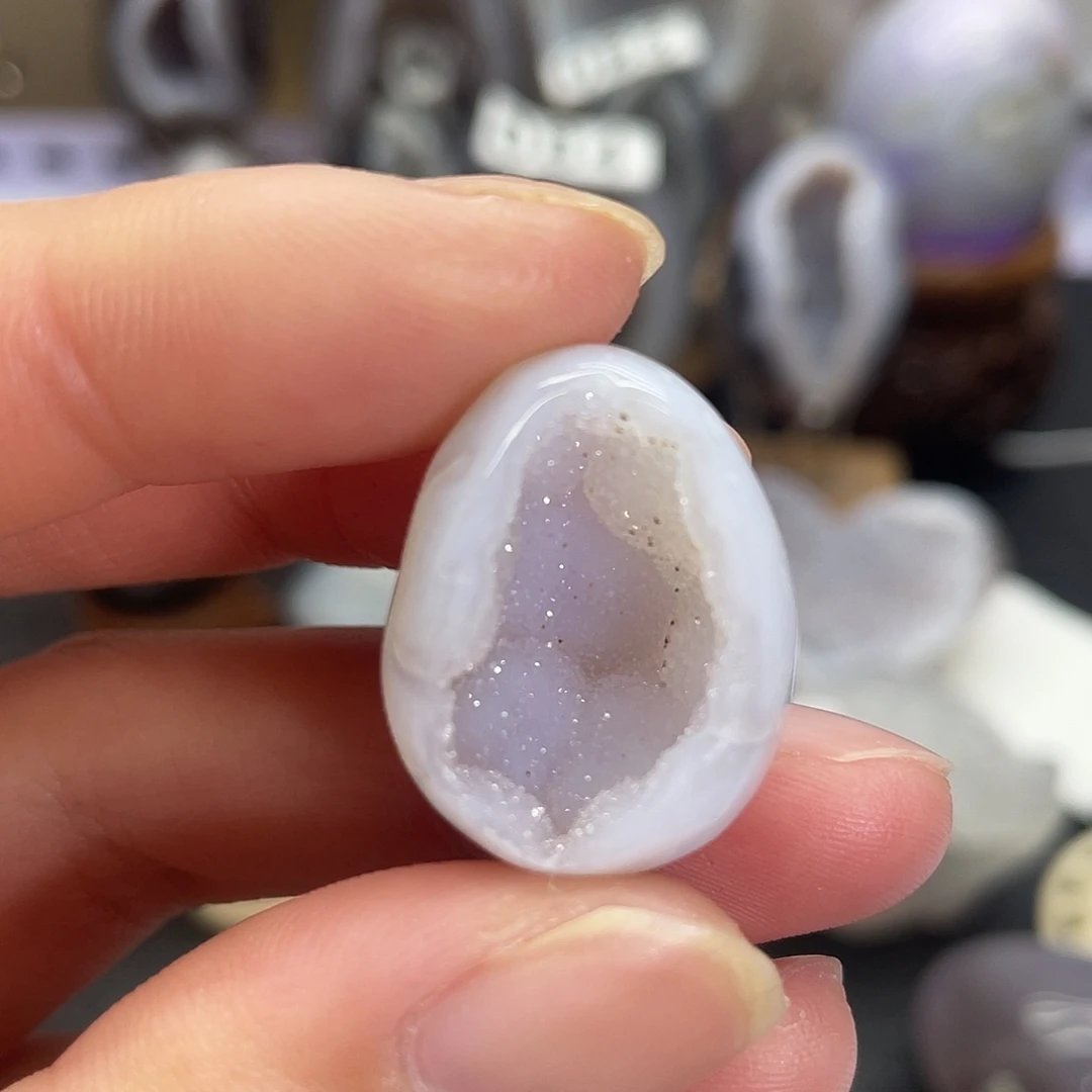 未镶嵌水晶大型摆件（非配饰）