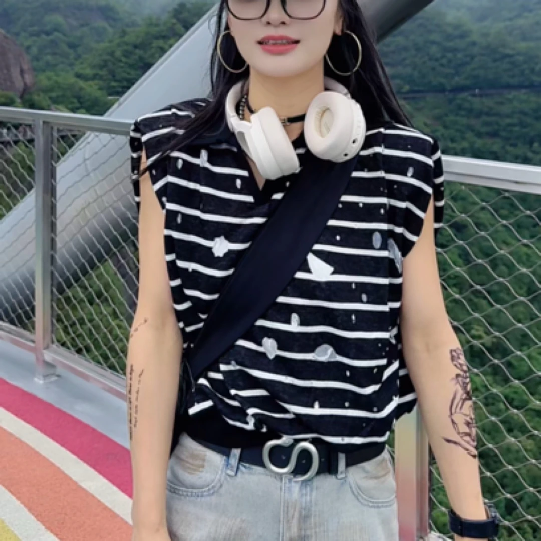 【C度笑笑力推】5519新品时尚小众POLO领蕾丝蕾丝复合T恤