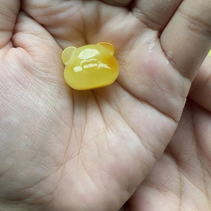 琥珀未镶嵌珠宝奇石熊头打孔不退换