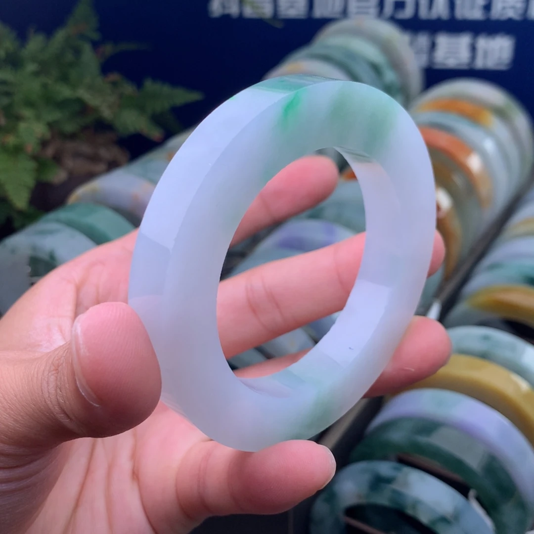 定制翡翠未镶嵌手镯定制手镯