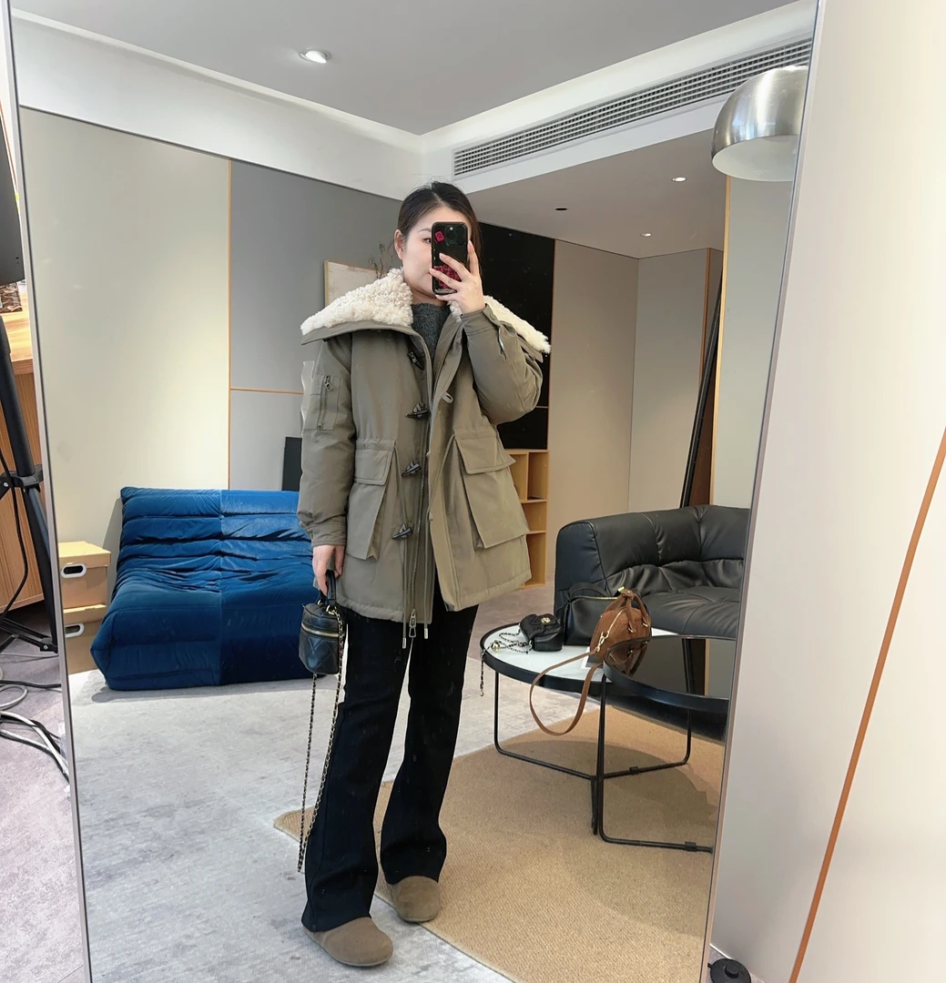 【天使之翼】2024冬季韩系毛领时尚保暖收腰派克羽绒服 A24122311