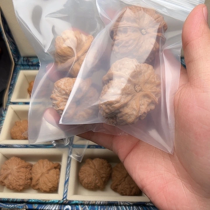 文玩核桃吊坠甘***么文玩核桃品种蛤蟆头