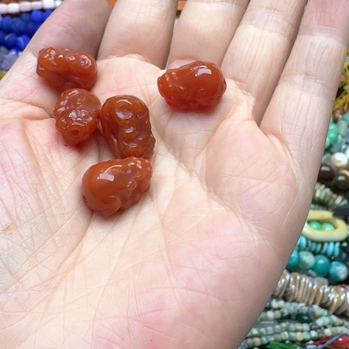 合金玛瑙/玉髓珠宝半成品一个南红貔貅