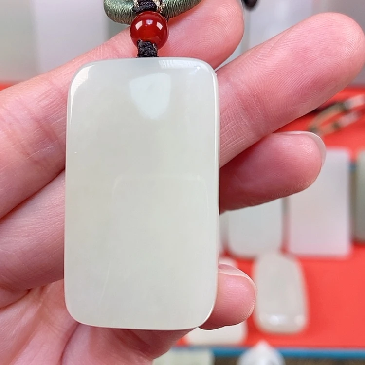 【闪购商品】颈饰未镶嵌和田玉