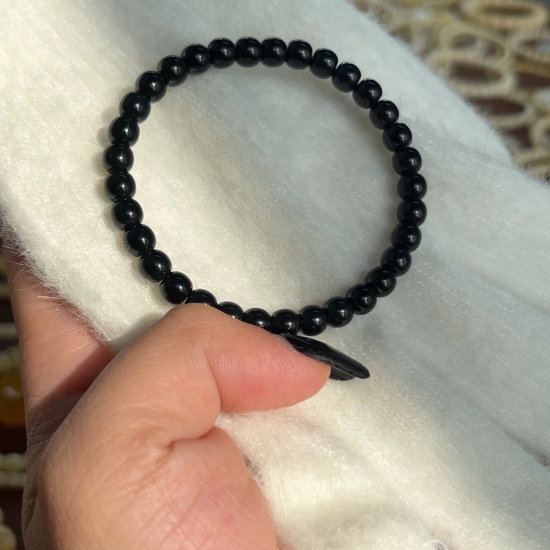 黑青手链123456789