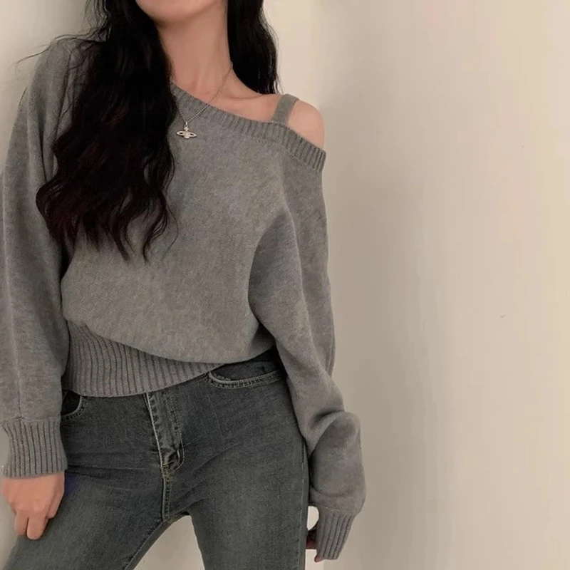 灰色露肩吊带毛衣针织衫女装秋冬季设计感小众简约风百搭长袖上衣