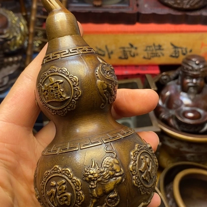 铜器摆件做工精良