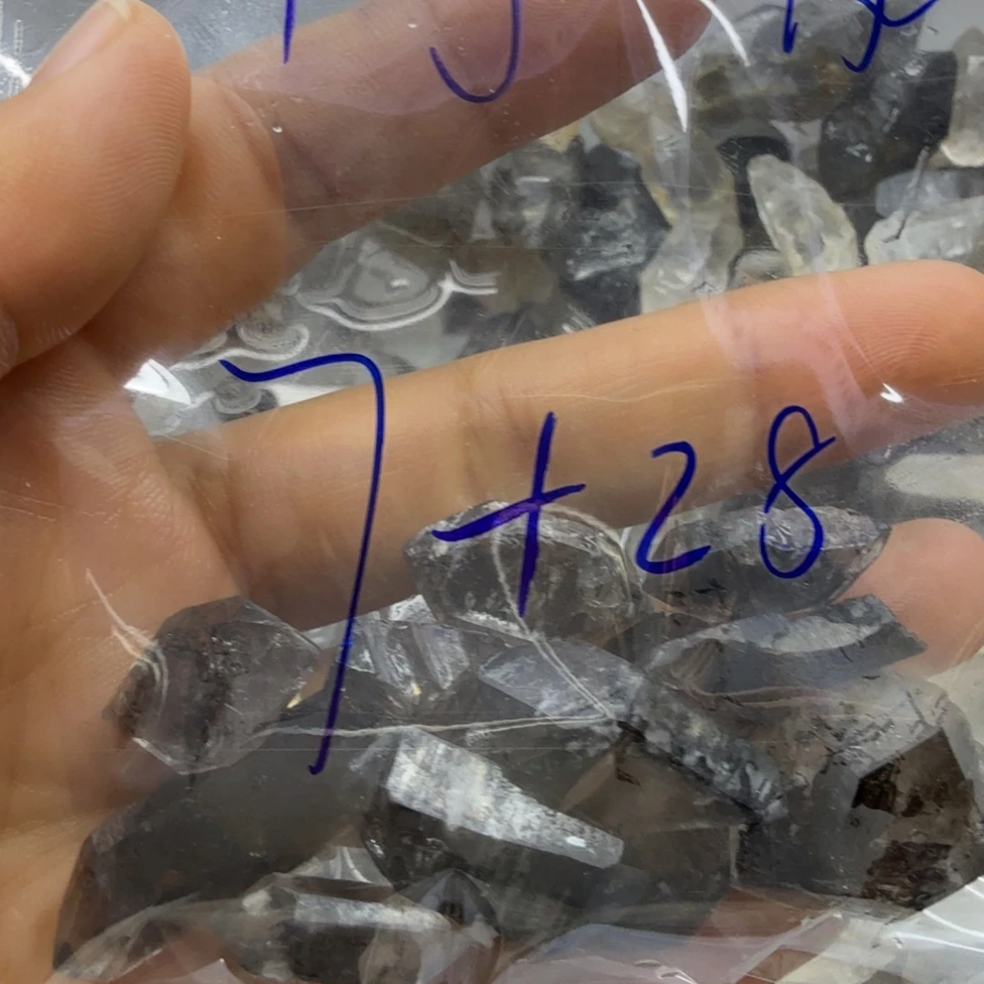 阿***记石材闪灵水晶福利