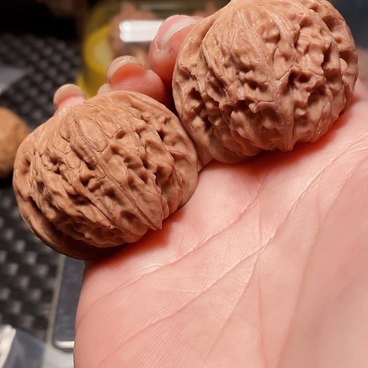 吊坠文玩核桃磨盘狮子头，边39