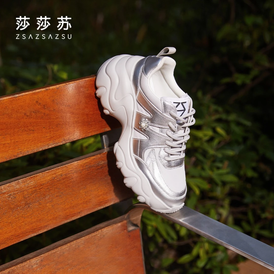 莎莎苏春夏运动厚底增高显瘦新中式银色猫爪云感老爹鞋ZA54196-30