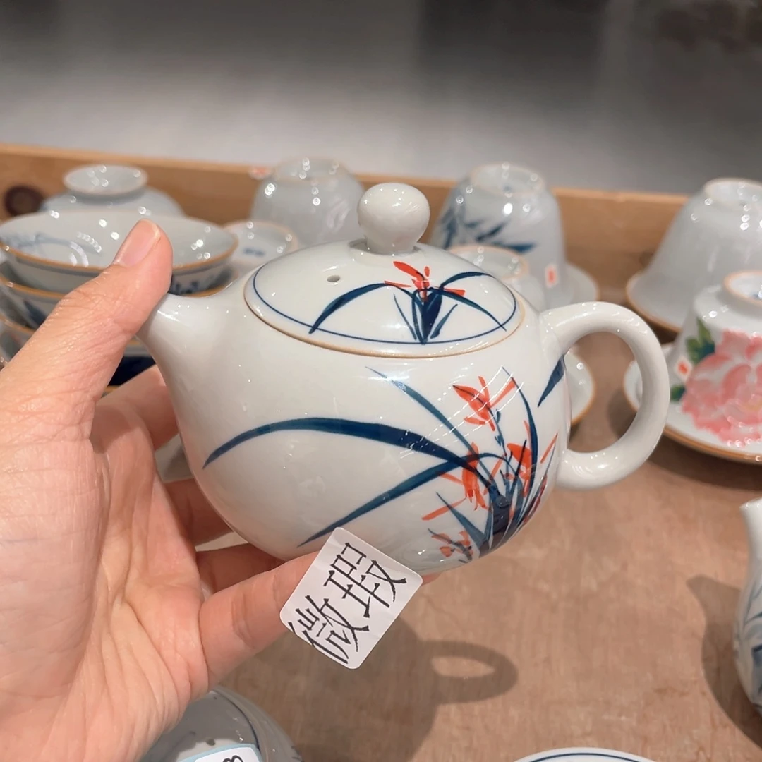 釉下手绘茶具微瑕