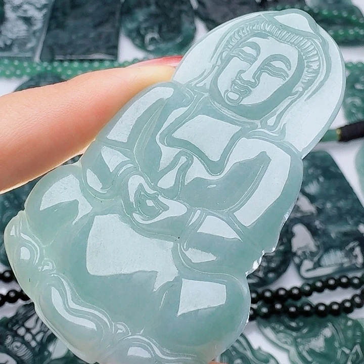 颈饰未镶嵌翡翠多样性发其一