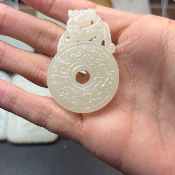 马***福和田玉未镶嵌挂件