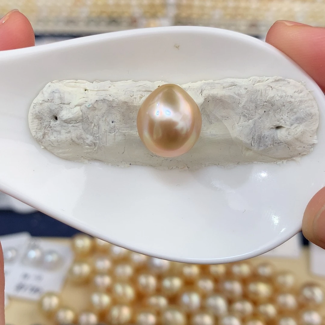 未镶嵌金珠无瑕12mm 海水珍珠