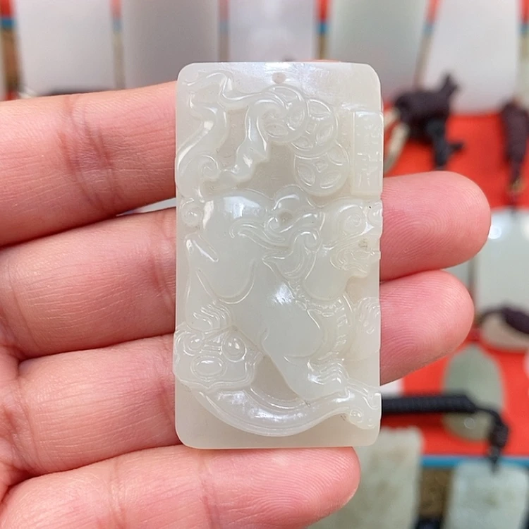 【闪购商品】颈饰未镶嵌和田玉