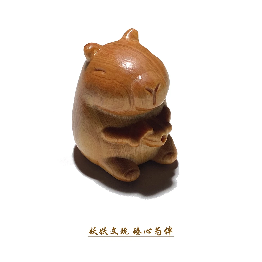 【P943】崖柏小摆件手把件 卡皮巴拉 高度38mm