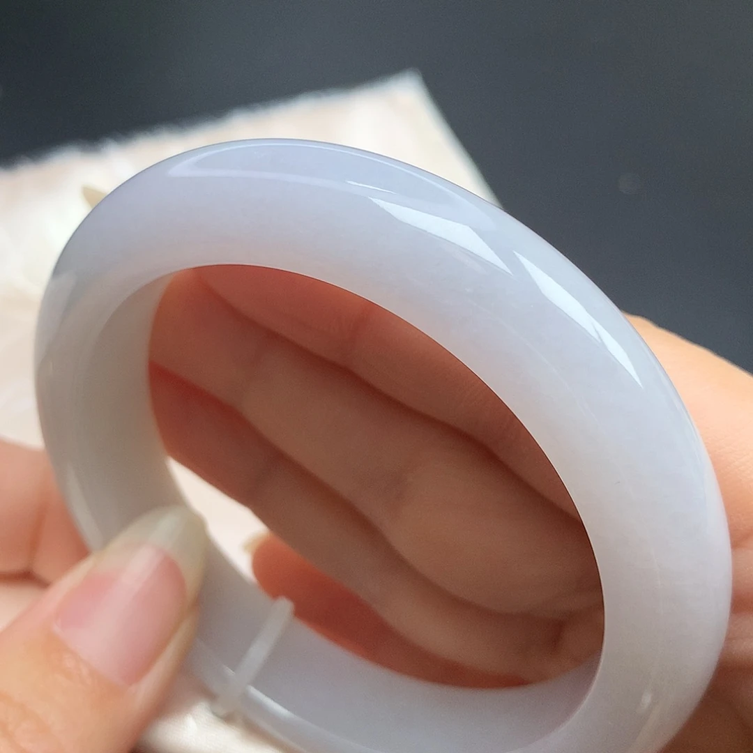 翡翠未镶嵌手镯56圈口