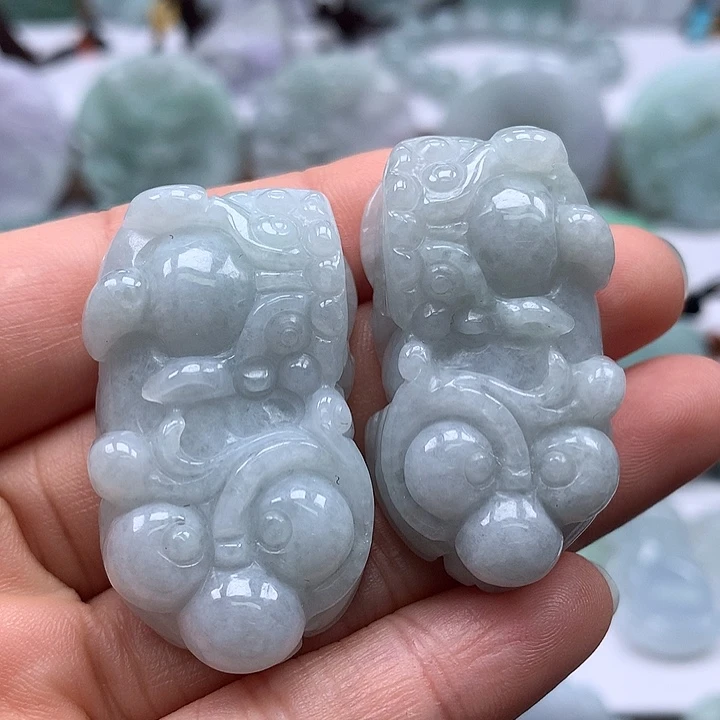 翡翠未镶嵌颈饰貔貅一对福利