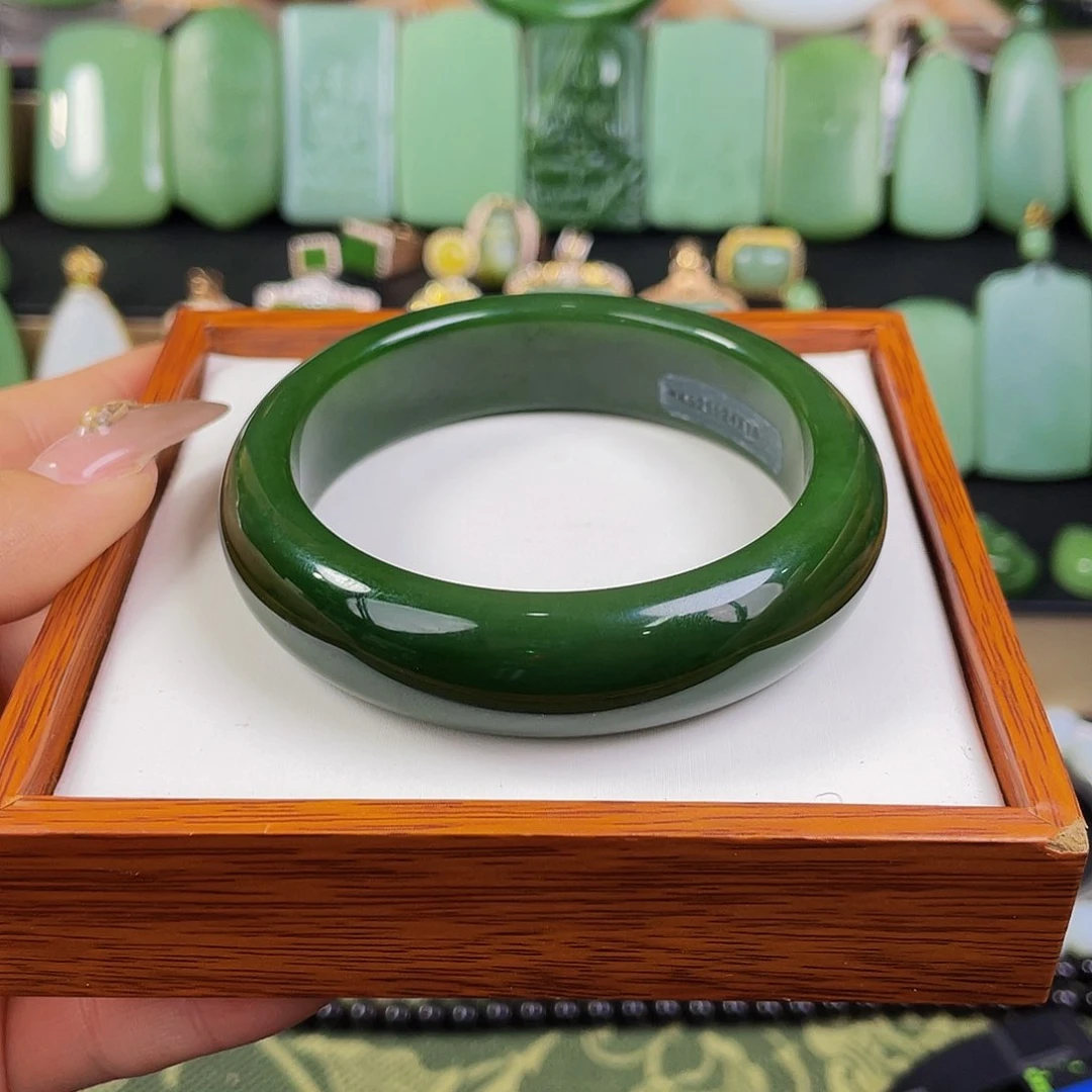 未镶嵌手镯和田玉·碧玉手镯