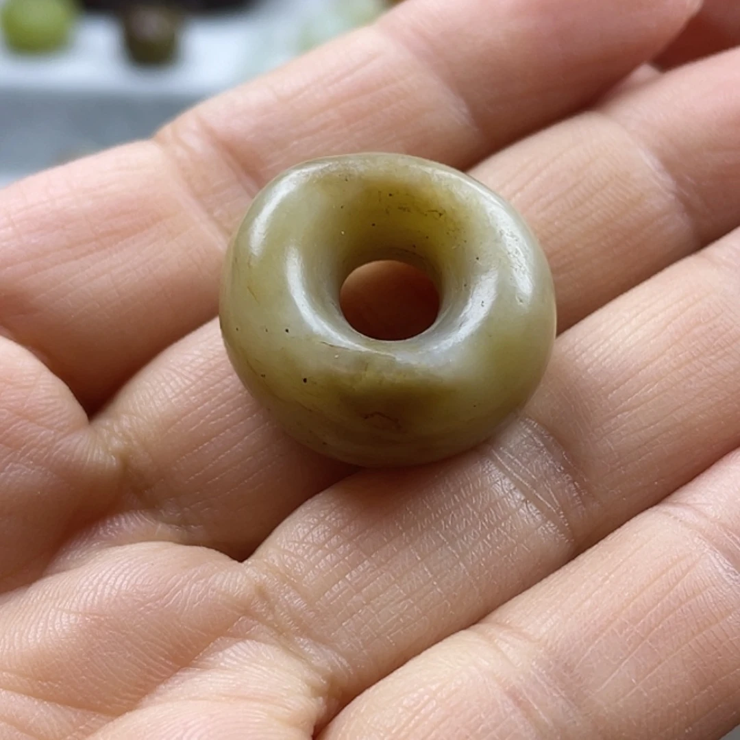 精***量和田玉未镶嵌颈饰