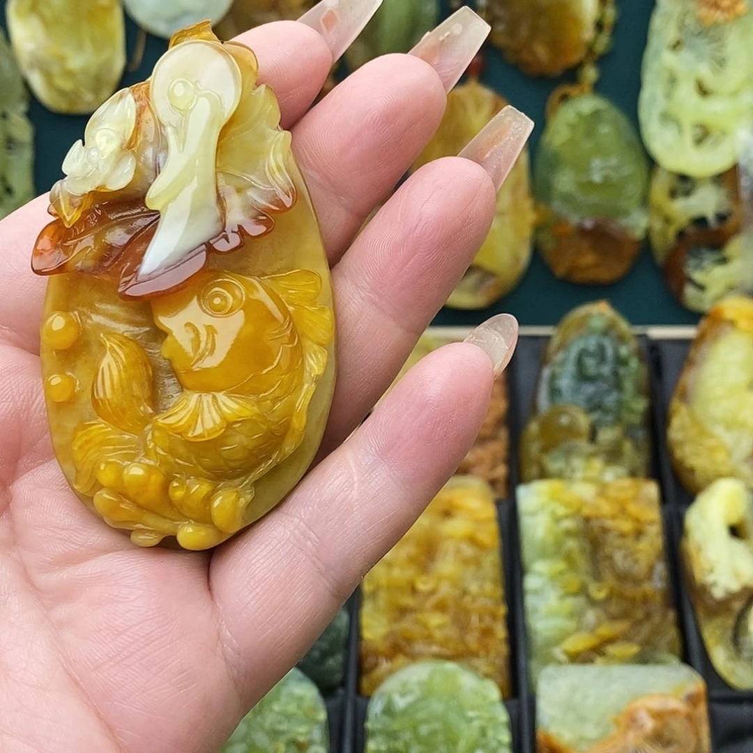 未镶嵌蛇纹石玉颈饰