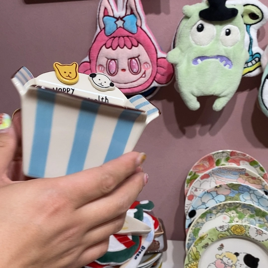 陶瓷纽扣小狗方形碗