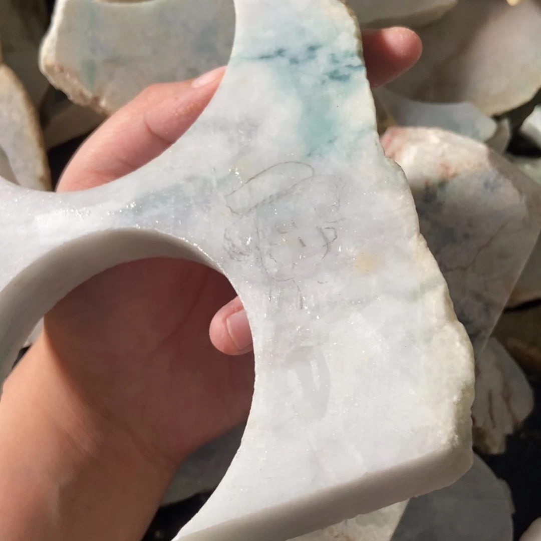 翡翠挂件未镶嵌天然翡翠