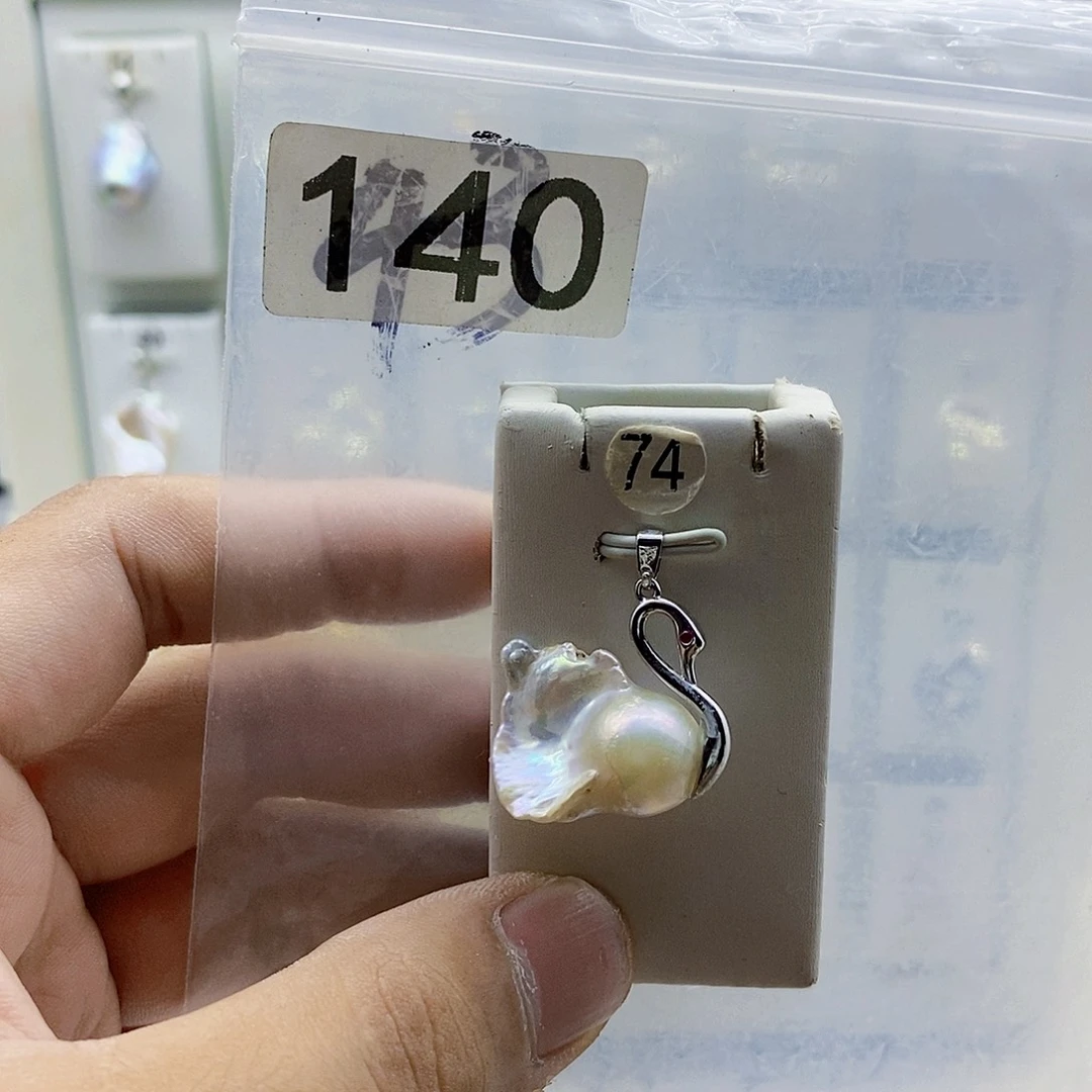 淡水珍珠颈饰合金