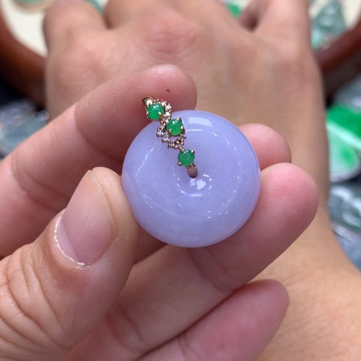 翡翠吊坠(不含链)18K金镶嵌