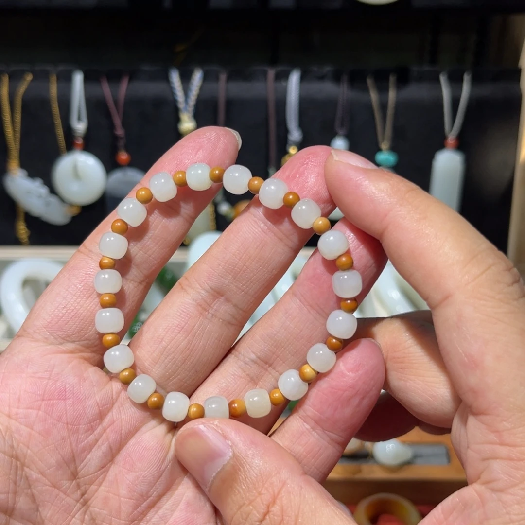 未镶嵌手链和田玉