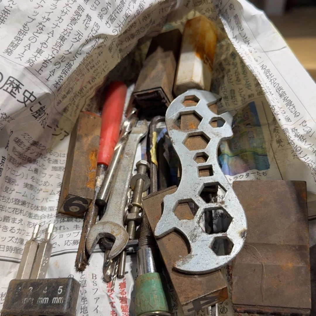 东*8新中古物品，谨慎下单，不保好坏