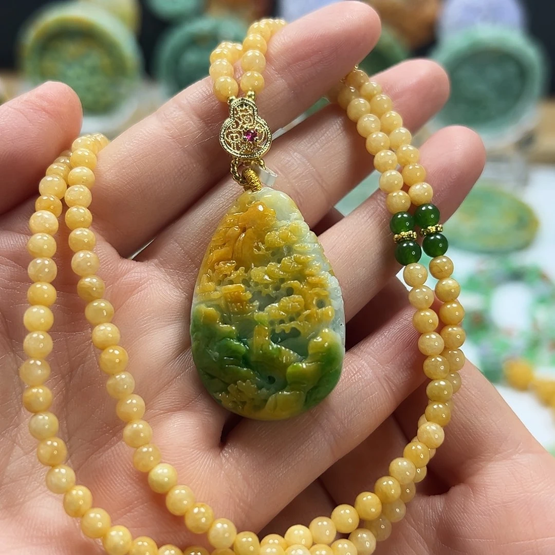 翡翠未镶嵌颈饰吊坠