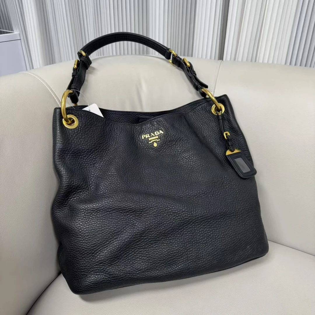 95新 Prada/普拉达 普拉达hobo黑色单肩包