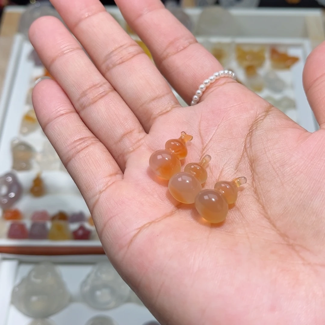 玛瑙/玉髓颈饰合金