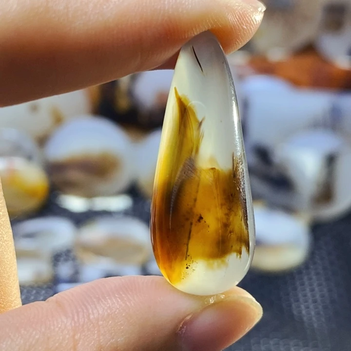 玛瑙/玉髓未镶嵌珠宝半成品