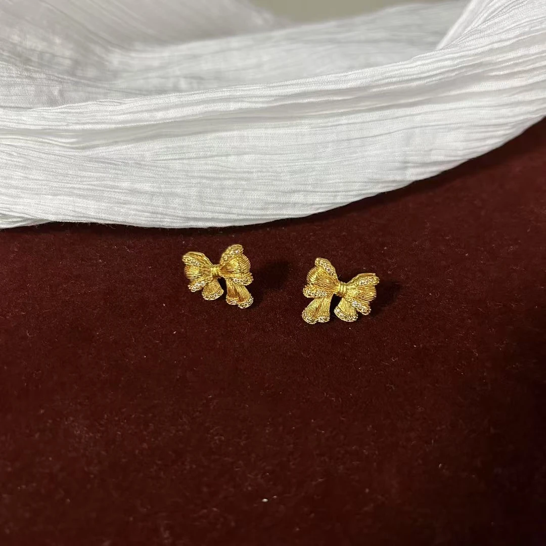 铜合金耳饰 蝴蝶耳饰在逃公主款耳钉轻奢