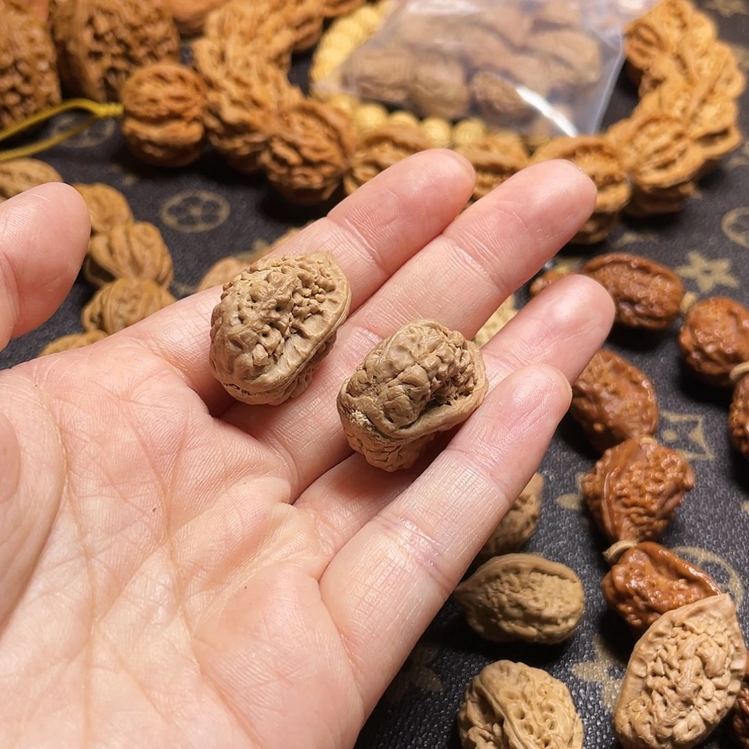 暧***妃核桃白茬核桃单颗2个