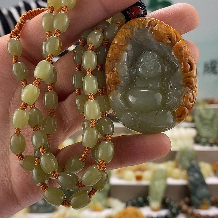 透闪石质玉颈饰未镶嵌闯