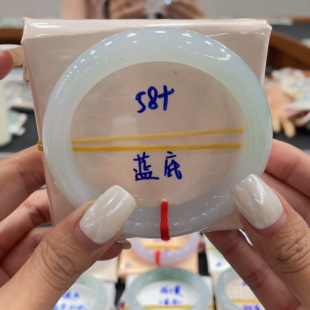 翡翠未镶嵌手镯缅甸翡翠