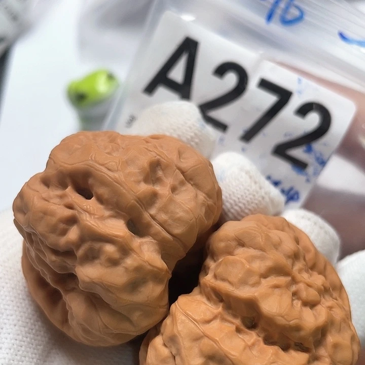 文玩核桃把件蛤蟆42 45四开