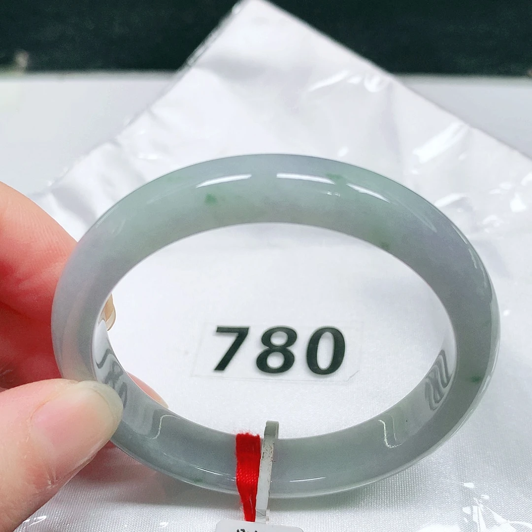 翡翠未镶嵌手镯71 号翡翠手镯