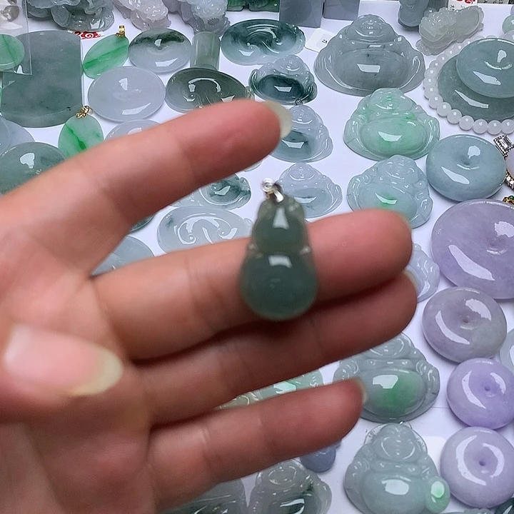 翡翠未镶嵌颈饰天然翡翠